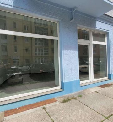 Blühende Geschäftsideen: Gewerbeeinheit in Toplage für Gastro & Lieferservice, 10243 Berlin, Restaurant