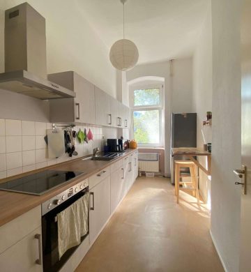 Charmanter Rückzugsort im Seitenflügel! 2-Zimmer-Altbau nahe Florastraße!, 13187 Berlin, Etagenwohnung