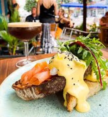 Gut laufende BRUNCH BAR inklusive tollem AUßENBEREICH gen SÜDEN, auch in der NACHT ein absoluter Traum!, 10245 Berlin, Café