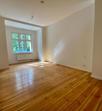 Erstbezug nach Sanierung! Stilvolle Drei-Zimmer-Wohnung mit Charme im Altbau in Berlin-Treptow!, 12435 Berlin, Etagenwohnung