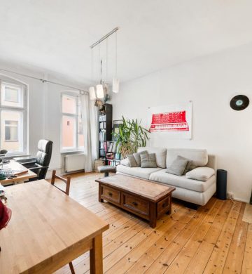 Altbauflair, Südausrichtung und Top-Lage. Vermietete Eigentumswohnung im hippen Friedrichshain!, 10247 Berlin, Etagenwohnung