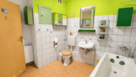 Badezimmer - Großzügiges Wohnen im Herzen von Friedrichshain! 4-Zimmer-Wohnung mit vielseitigen Möglichkeiten!