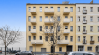 Hausansicht - Bezugs- und Provisionsfrei. Saniert. Ideales Investment im Herzen Berlins.