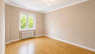 Wohnzimmer - Befristet auf drei Jahre! Ideale City West Wohnung kurz vor dem Kurfrüstendamm!