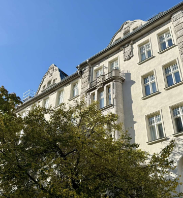 Hoch hinaus – Stylische DG-Wohnung mit Aussicht & Wohlfühlfaktor, 10247 Berlin, Etagenwohnung