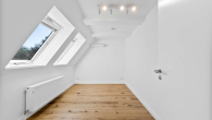 Schlafzimmer I - Maisonette-Traum in Zehlendorf – vollsaniert und bereit für Sie!