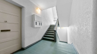 Treppenhaus - Maisonette-Traum in Zehlendorf – vollsaniert und bereit für Sie!