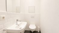Badezimmer - Klein aber Fein! Schönes Büro, Atelier, Studio in toller Lage in Friedrichshain!