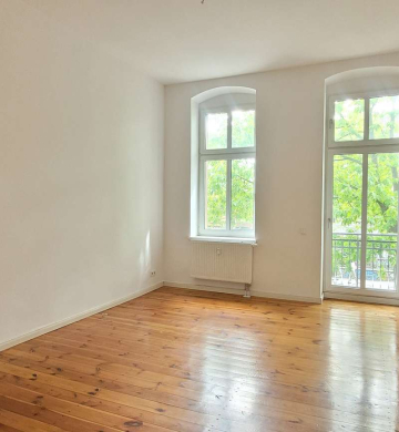 Großzügige 4 Zimmer mit 2 Bädern, Dielen, Balkon in TOPLAGE, 10245 Berlin, Etagenwohnung