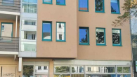 Hausansicht - Repräsentative Gewerbefläche mit großer Schaufensterfront in absoluter A-Lage im Friedrichshain!