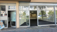 Außenansicht - Repräsentative Gewerbefläche mit großer Schaufensterfront in absoluter A-Lage im Friedrichshain!