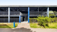 Garage - Ideales Investment – bald energetisch saniert. Zwei Eigentumswohnungen und zwei Stellplätze!