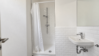 Badezimmer - Gewerbeflaeche in Friedrichshain – ideale Basis fuer Ferienwohnung & Kurzzeitvermietung