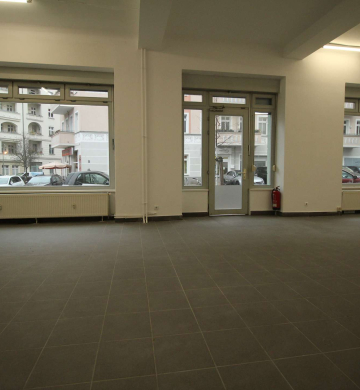 Großzügige Ladenfläche/ Cafe mit einem Traum von Aussenterrasse,Licht,Charme und viel Potenzial!, 10247 Berlin, Einzelhandel