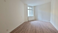 Zimmer 3 - Erstbezug nach Sanierung! 3er WG-tauglich und Familys Welcome!