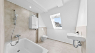 Badezimmer - Maisonette. Vollsaniert. Im Herzen von Zehlendorf. Haben Wir!