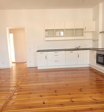 Gemütliche 3 Zimmer Altbau in zentraler Lage mit Traumbalkon zum entspannen, 13088 Berlin, Etagenwohnung