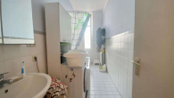 Bad mit Wanne - Unbefristet & charmant: 2,5-Zimmer-Altbauwohnung im Herzen von Pankow!