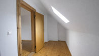 Innenimpression - Charmante Dachgeschosswohnung mit Holzdielen & Tageslichtbad in zentraler Lage von Potsdam