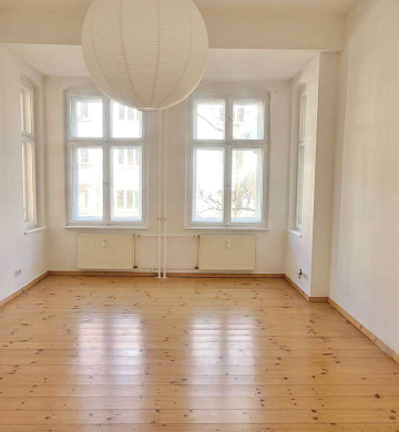 Helle und ruhiger 2 Zimmer Altbau mitten im Kiez, 10247 Berlin, Etagenwohnung