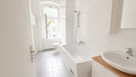 Badezimmer - Charmante 1-Zimmer-Altbauwohnung im ruhigen Seitenflügel – Wohnen im Herzen von Friedrichshain