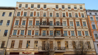 Hausansicht - Maisonette-Rückzugsort mit Balkon & Dachterrasse – ruhig im Altbau gelegen!